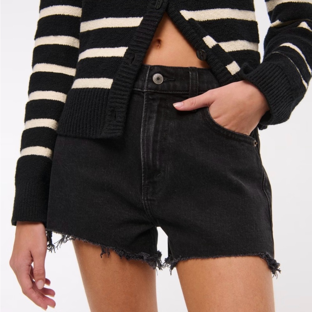 Abercrombie mom short